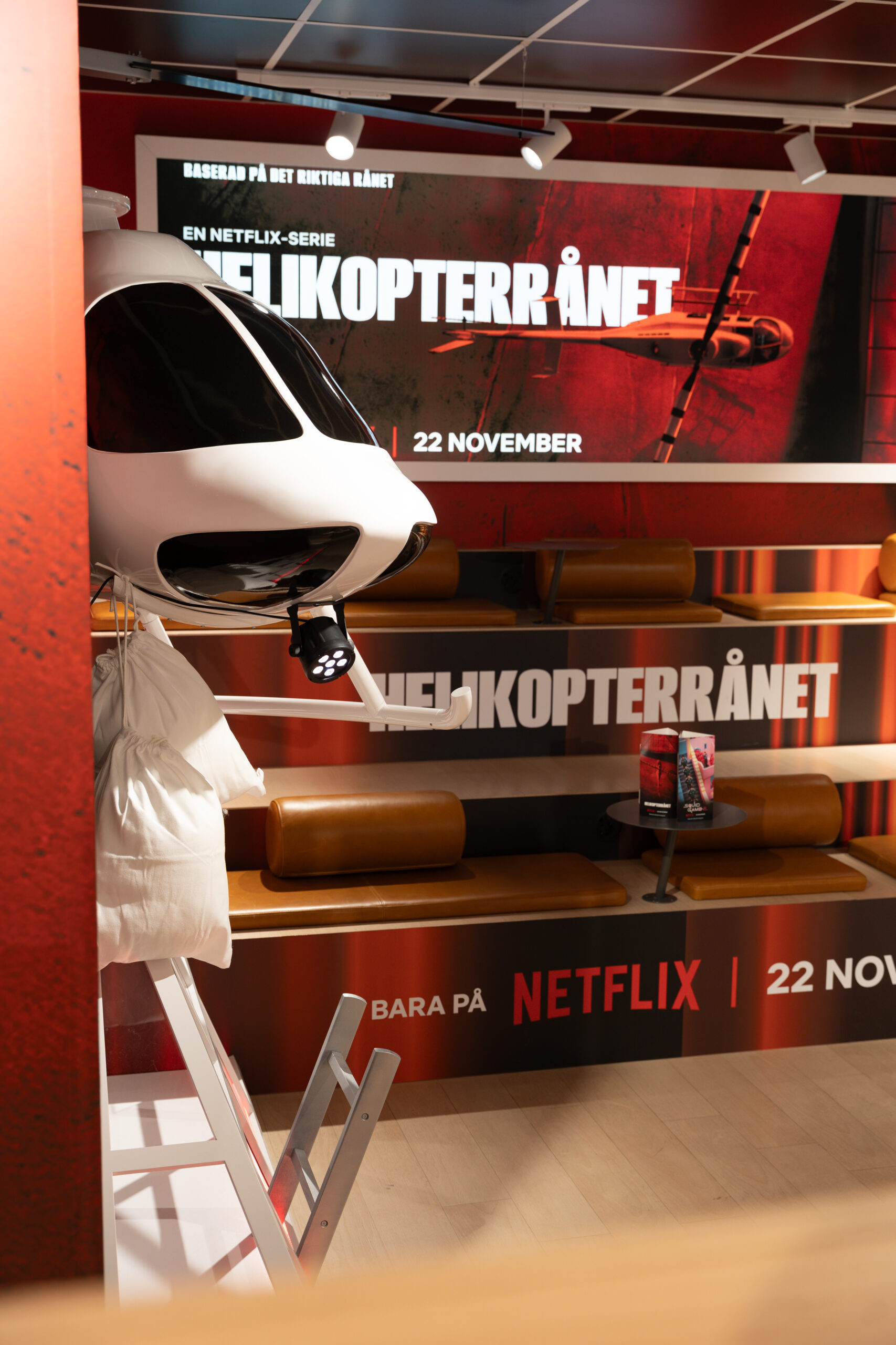 NETFLIX_-24