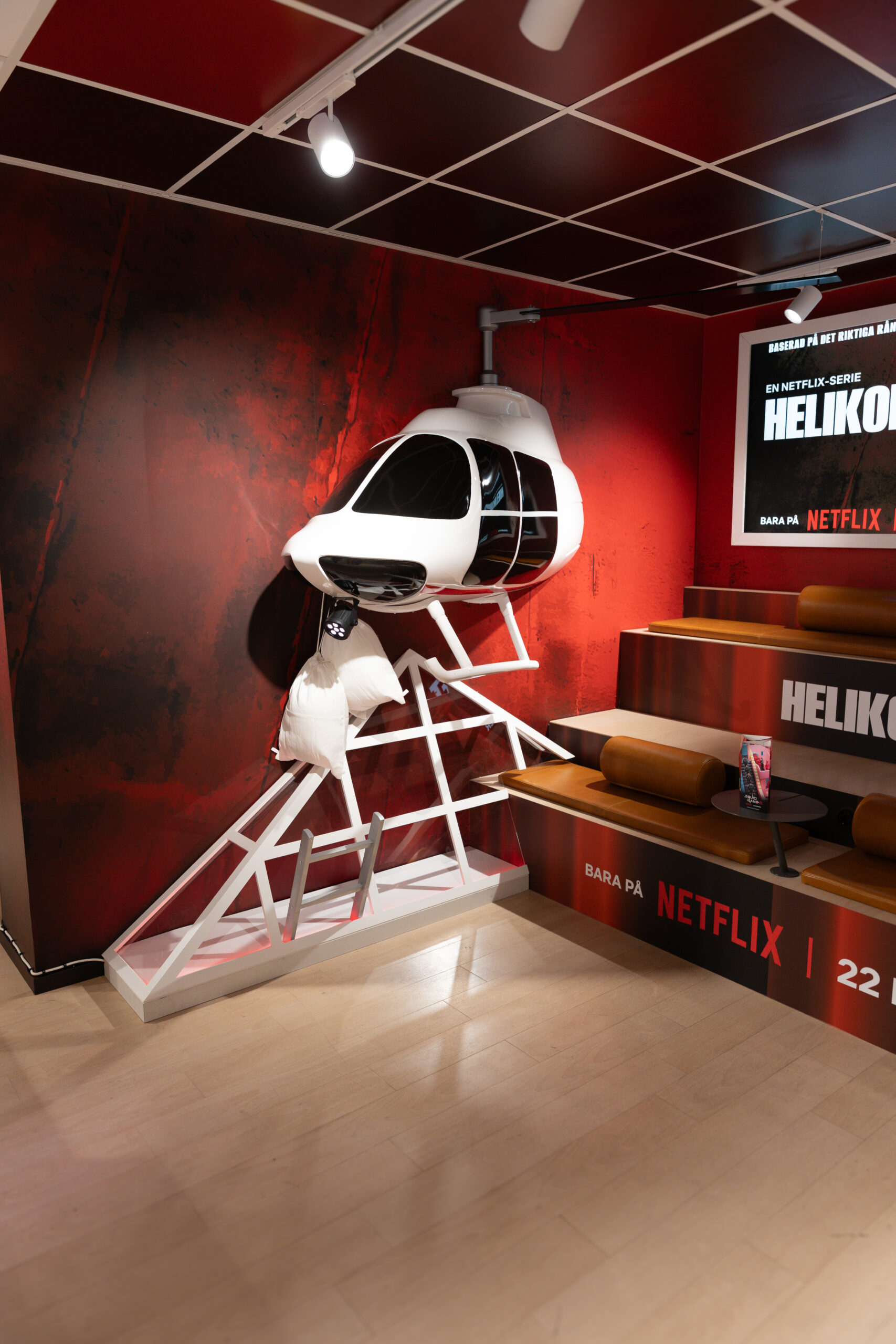 NETFLIX_-29