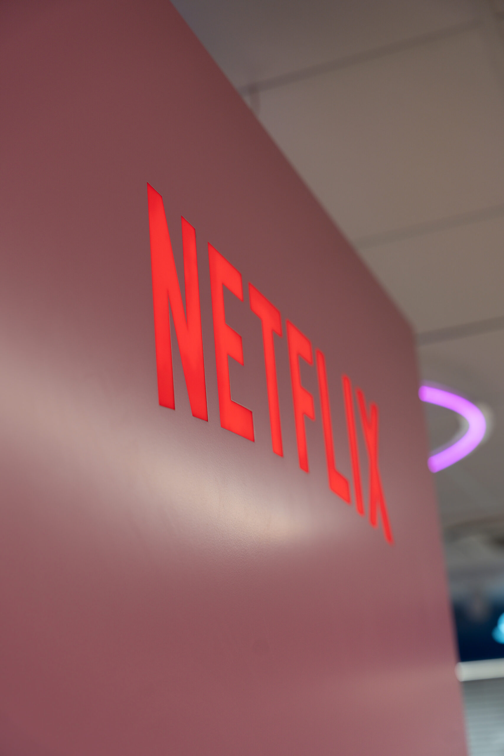 NETFLIX_-32