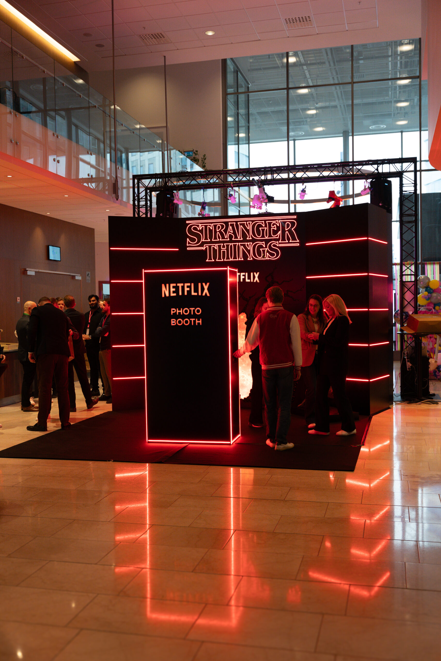 NETFLIX_-36